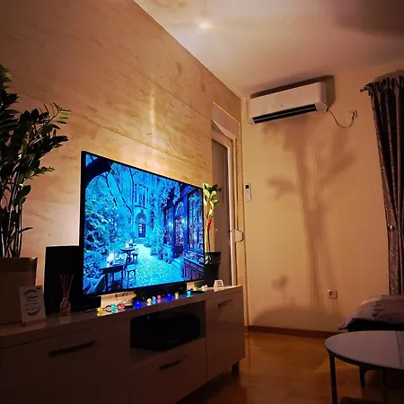 The Lilac Lounge Апартаменти Подгориця